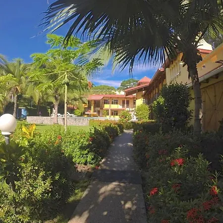 Hotel Isolina Beach Potrero  Exterior photo